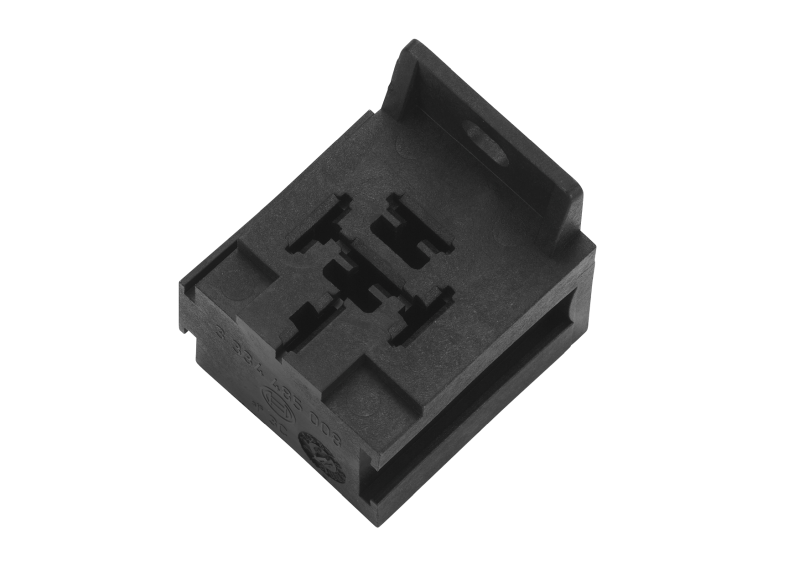 1320540ASteckhuelsengehaeuse f. Relais